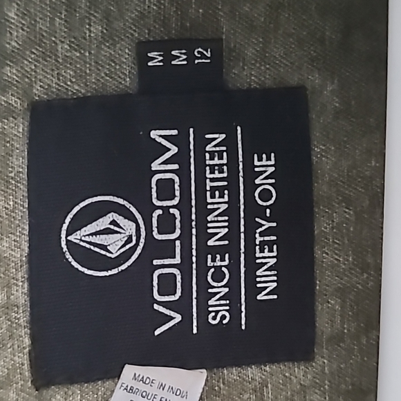 Volcom army green jacket with embroidered sleeves - Picture 2 of 3